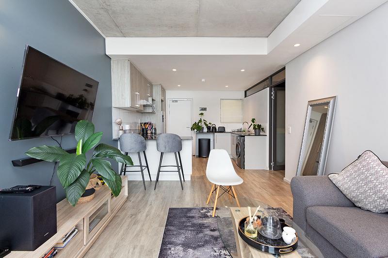 To Let 1 Bedroom Property for Rent in Woodstock Western Cape